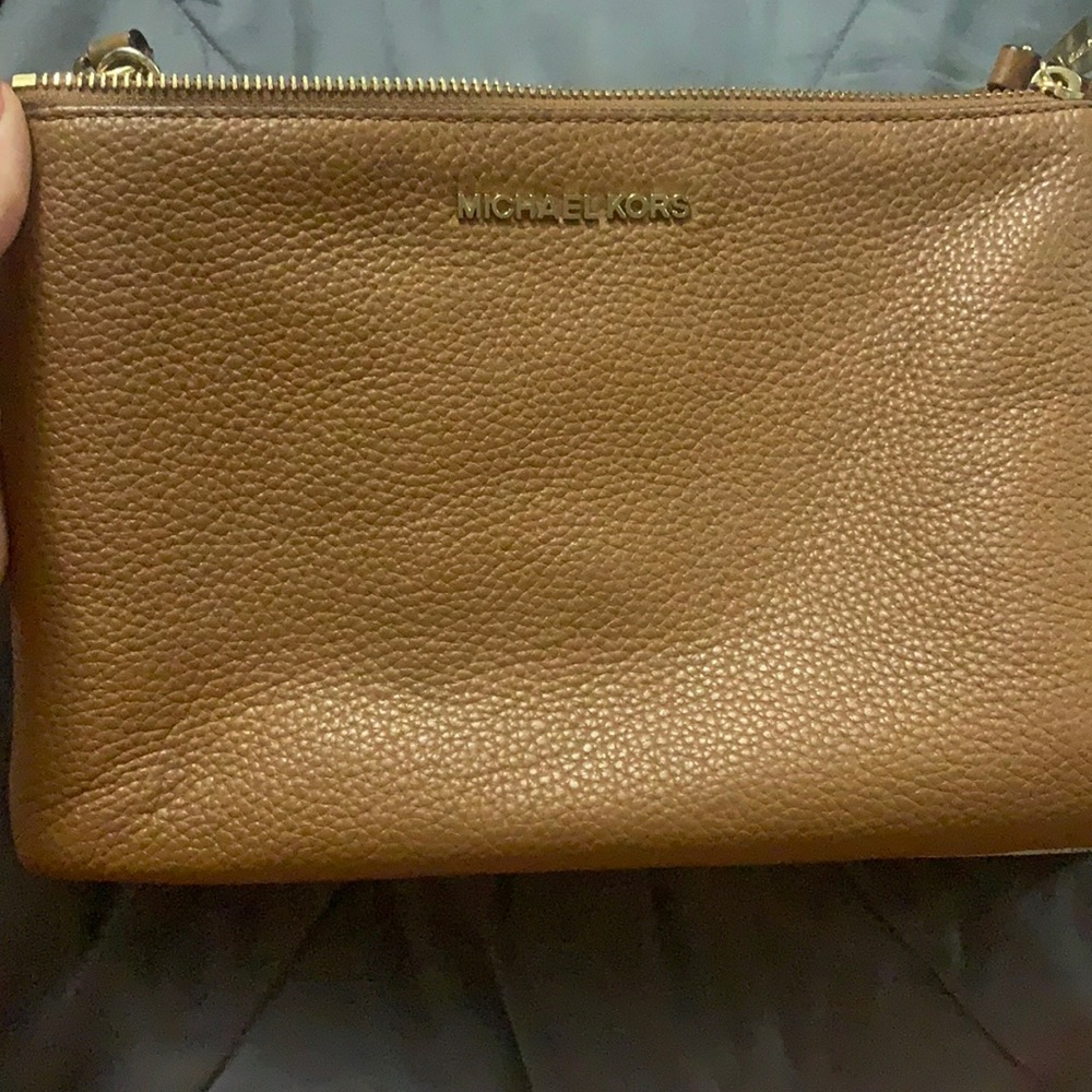 Adjustable crossbody Michael Kors purse